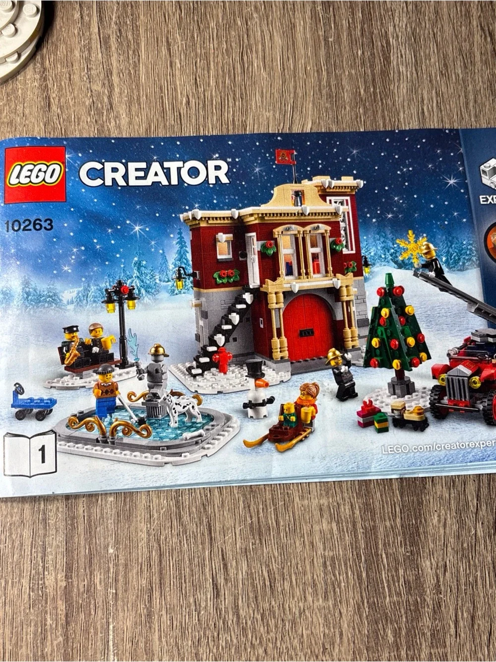LEGO CREATOR: Winter Village Fire Station (10263) 85% Complete